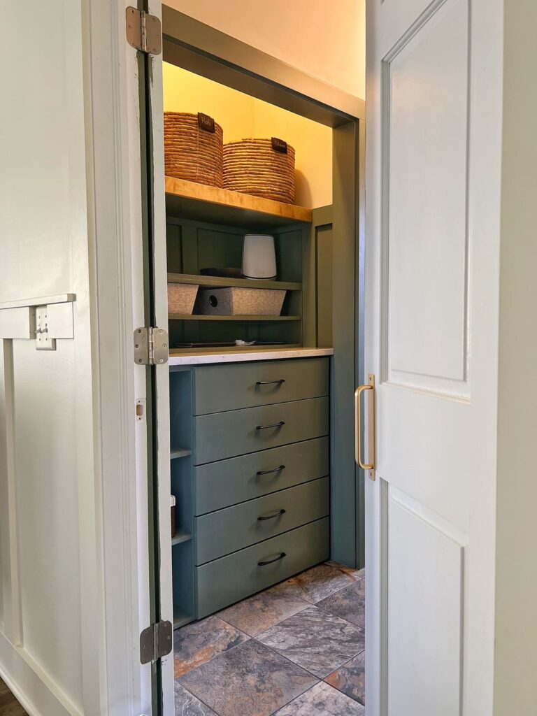 custom works mudroom