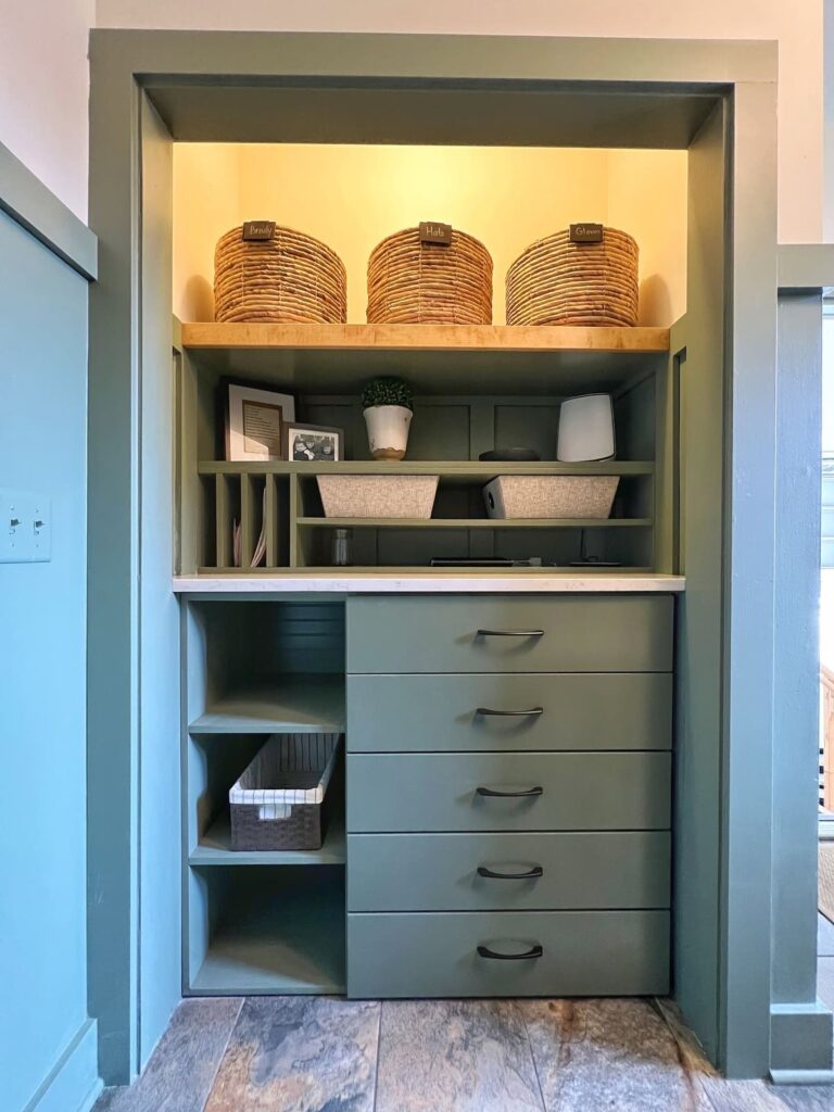 custom works mudrooms